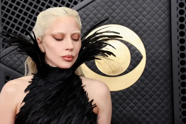 Speváčka Lady Gaga sa stala matkou, s partnerom privítali svoje prvé dieťa