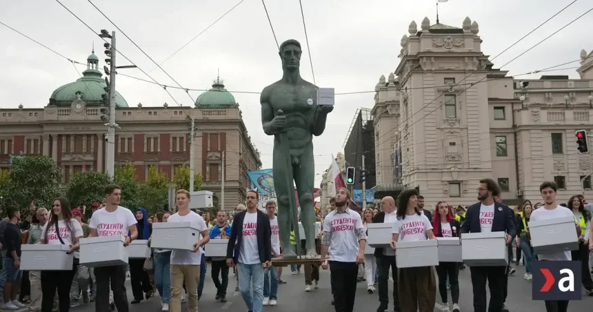 Študenti v Srbsku odovzdali kandidátku pre októbrové voľby