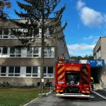 V Prešove horela strecha strednej školy, študentov aj učiteľov evakuovali