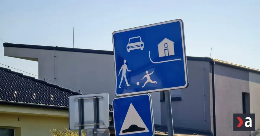 Vodiči stále nepoznajú predpisy v obytných zónach, ukazuje incident