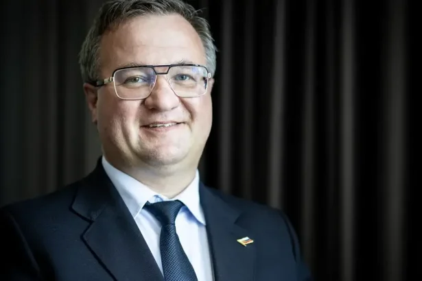 Vráti sa Radomír Šalitroš do parlamentu? Kuffa tvrdí, že tento scenár už znepokojuje Fica