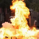 Albánskeho premiéra obviňujú z korupcie, násilnosti na protestoch v hlavnom meste