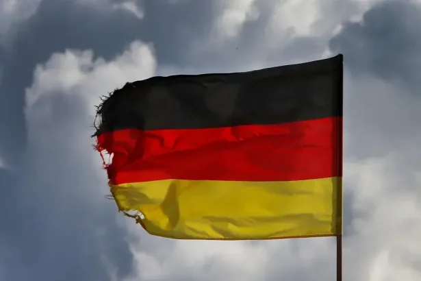 Bývalého šéfa nemeckej rozviedky zadržali pre podozrenie zo špionáže