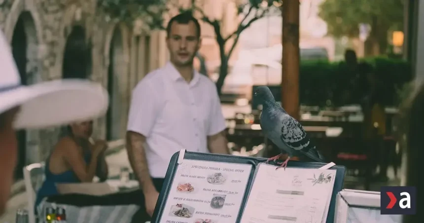 Chorvátsko od októbra nariaďuje dvojité ceny v reštauráciách
