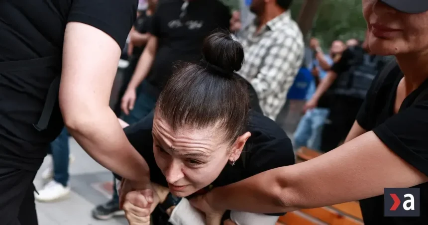 EÚ kritizuje Turecko za ústup od demokracie. Ankara sa vzďaľuje členstvu