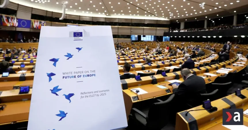 Europarlament chce vyšší rozpočet EÚ na rok 2027, viac na výskum, Erasmus i obranu