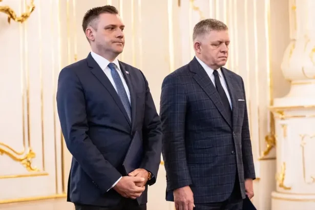 Fico preberie rezort životného prostredia, opozícia sa obracia na Ústavný súd