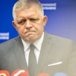 Fico vedie dvojtvárnu „ľavicovú“ politiku