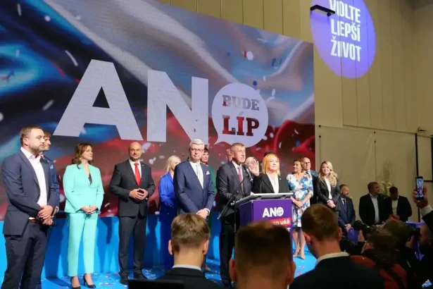 Hnutie ANO si udržalo vedúce postavenie, no s najslabším výsledkom od mája. STAN posilnilo