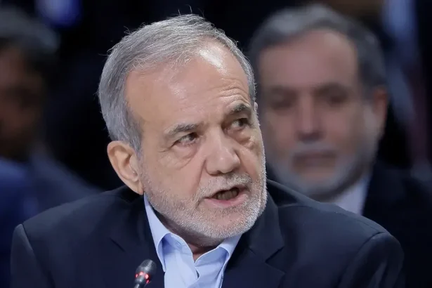 Iránsky prezident: Rokovania s USA sú zbytočné