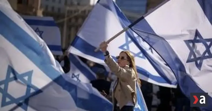 Izrael vraj špehoval novinárov aj bez jediného kliknutia