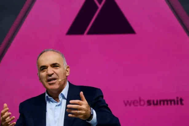 Kasparov: Zahraničné služby ma varovali pred hrozbou