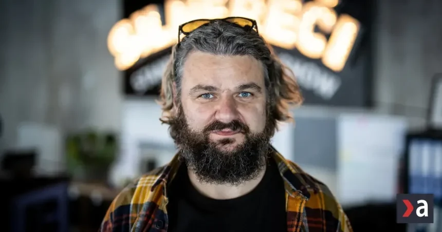 Komik kritizuje koalíciu: Taraba a Šimkovičová satiru nezvládajú, moc nemá základy