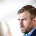 Kuffa pripustil, že sa ministrom nemusí stať. Chýbajú dokumenty, našli podozrivé zmluvy