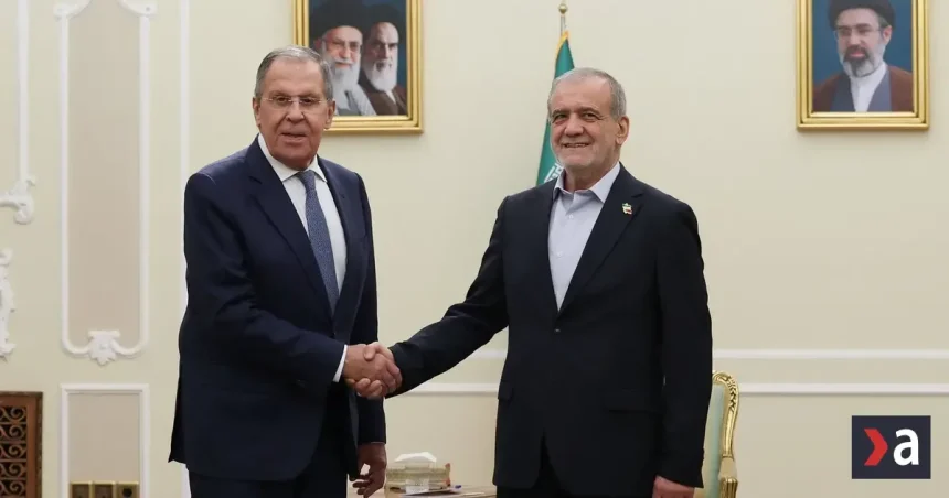 Lavrov navštívil Irán, krajiny hovoria o historicky úzkej spolupráci