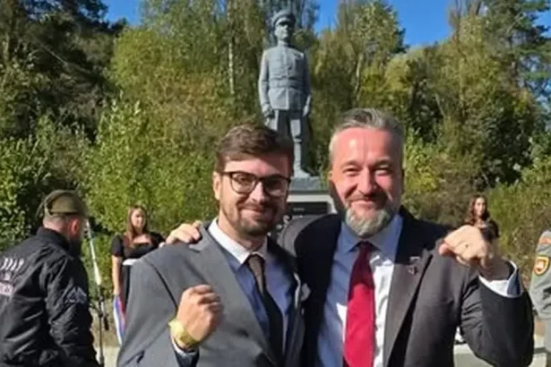 Maďari si pripomínajú 70 rokov od krvavej revolúcie. Uctili si muža, ktorý ju potláčal