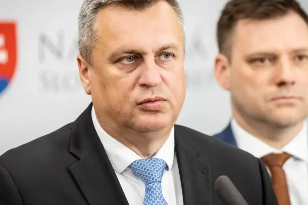 Ministerstvo životného prostredia: začínajú čistky, Tarabovi nominanti skartujú všetko