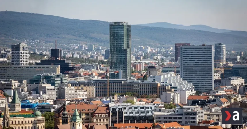 Ministri V4 rokujú na Slovensku, NOÚ rozširuje starostlivosť