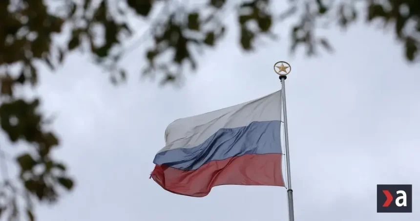 Moskva hrozí Kyjevu masívnymi útokmi, diplomatom radí opustiť mesto