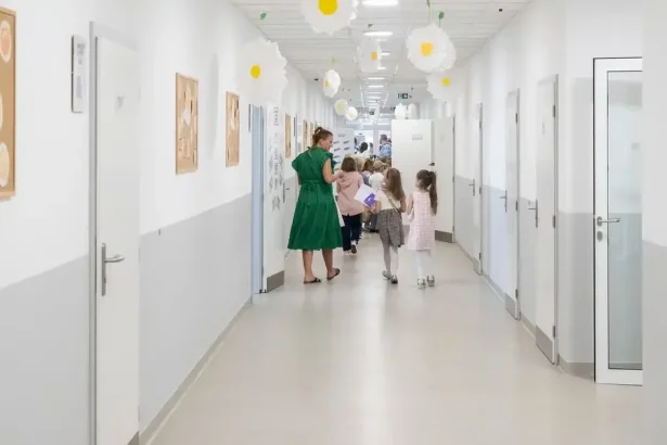 Nové opatrenia Hlasu-SD majú chrániť deti pred násilím a nenávisťou na internete