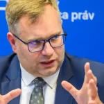 Ombudsman Dobrovodský: Podmieniť základné minimum prácou je neústavné