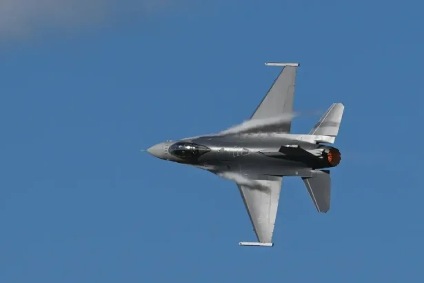 Ozbrojené sily SR čoskoro prevezmú plnú ochranu vzdušného priestoru pomocou F-16