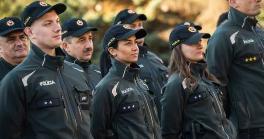 Policajti zo Slovenska a Česka cvičili zákrok proti útočníkovi v Banskej Bystrici