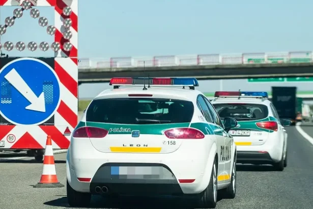 Polícia varuje pred dopravnými obmedzeniami na D2 a D4