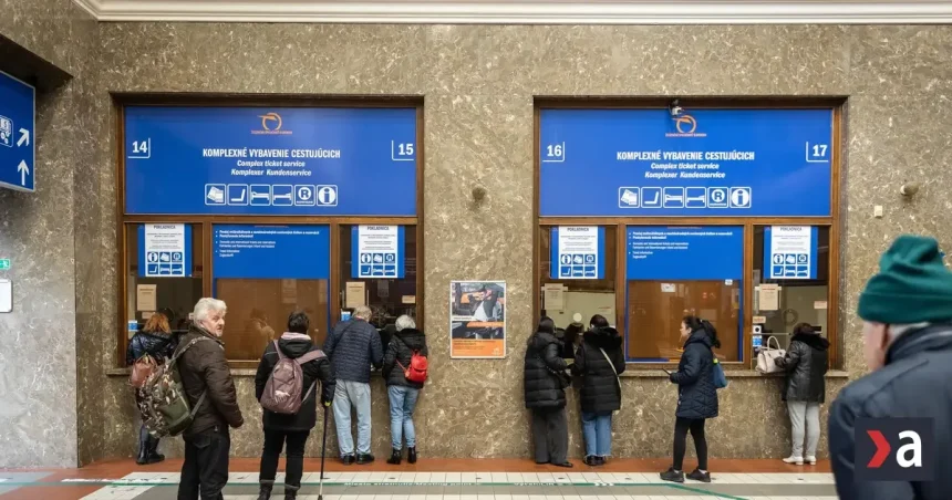 Polovičné cestovné na vlakoch už na všetkých predajných miestach