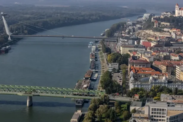 Prietok Dunaja v Devíne klesol na najnižšiu úroveň od roku 1900
