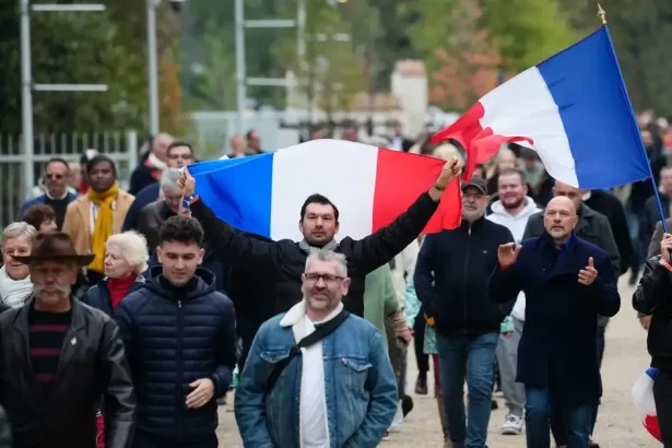 Protesty v Albánsku, Španielsku a Taliansku: rast nespokojnosti s vládami