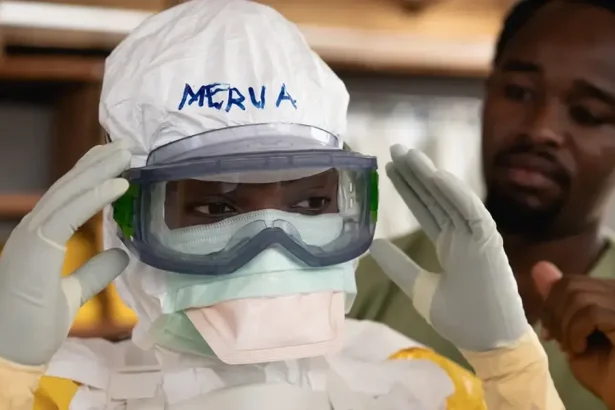 Prvé úmrtie na ebolu v Keni, muž sa nakazil v Kongu
