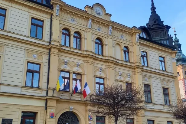 Rusin podal podnet na ÚVO pre marketingové zákazky BBSK, kraj obvinenia odmieta