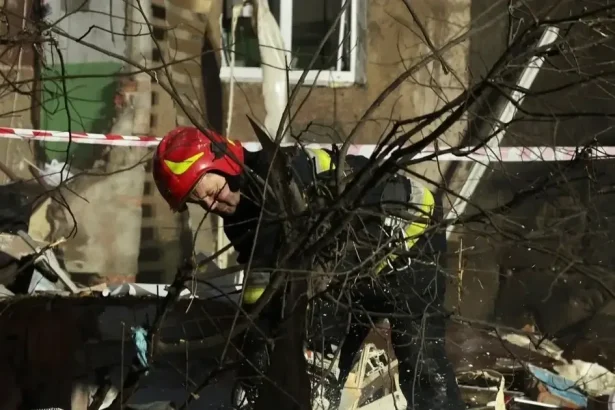 Rusko útočilo na ukrajinskú energetiku. Zelenskyj žiada zastaviť útoky na infraštruktúru