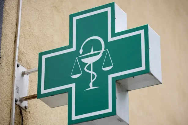 Stovky ľudí využili očkovanie proti chrípke v lekárňach