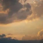 Streda bude slnečná, miestami jesenné hmly, na západe sa popoludní zatiahne