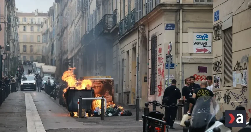 Študenti podporili protesty vo Francúzsku, vyzvali vládu, aby neprehliadala mladých