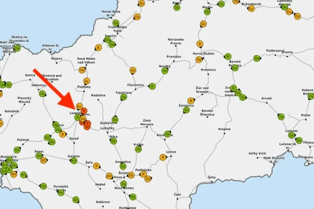 Večerný kolaps železníc na hlavnom ťahu. Problémy v Leopoldove komplikujú cestu