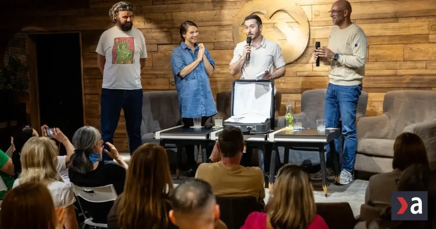 VIDEO: Ako tajný agent z Tvrdého týždňa odhalil svoje prísne tajné spisy