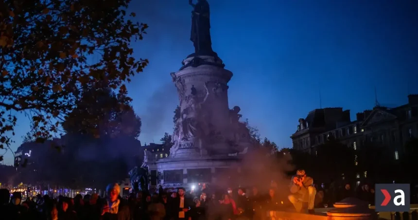 Vláda po nepokojoch sprísňuje opatrenia, o zákazoch vychádzania rozhodnú miestne úrady